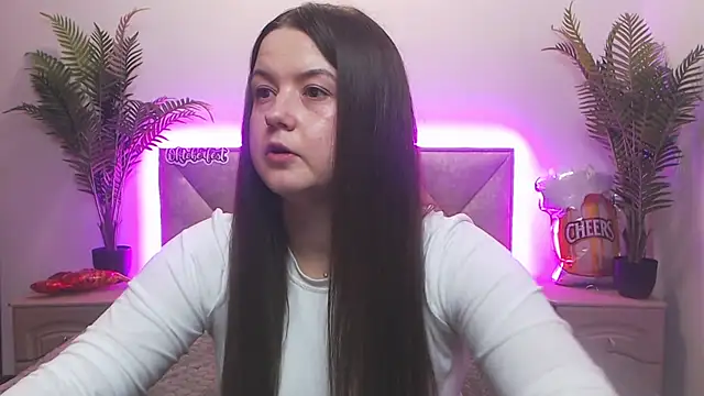 MavkaCute online show from 10-04-25, 06:06