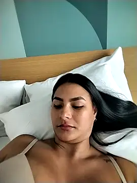 gabysanta  online show from 04-17-26, 03:37