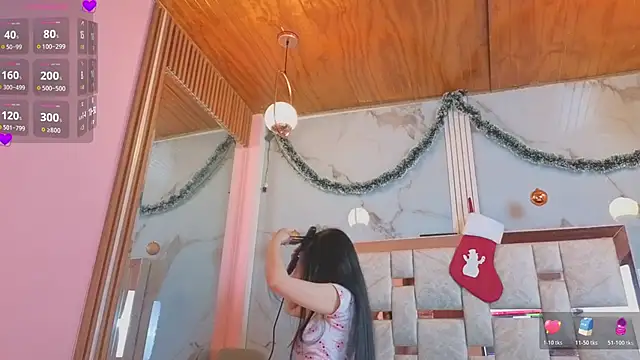 Aria Bennett1 online show from 12-22-25, 11:40