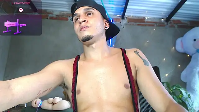 Snapshot of Angel_latinboy chatting on 07-16-26, 08:26 Angel latinboy online show from 07-16-26, 08:26