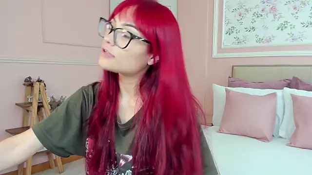 Snapshot of mae_lyra chatting on 02-01-26, 07:01 mae lyra online show from 02-01-26, 07:01