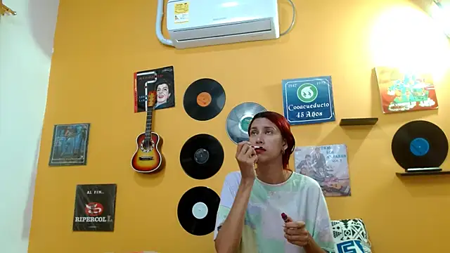 skinnyverus18 online show from 11-06-25, 07:15