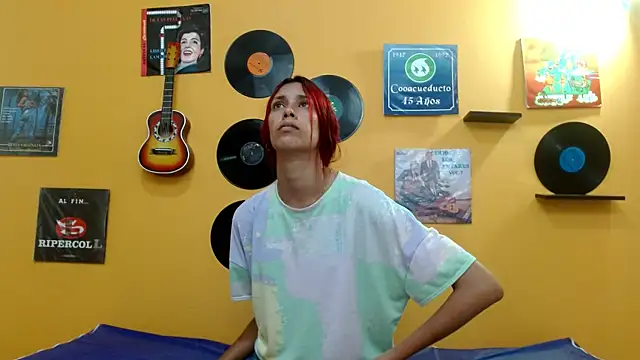 skinnyverus18 online show from 11-14-25, 07:01