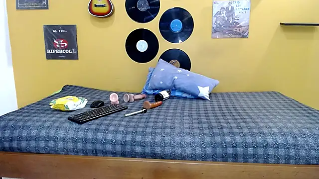 skinnyverus18 online show from 02-19-26, 07:21