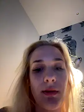 Snapshot of DaryaDoll chatting on 09-28-25, 12:16 DaryaDoll online show from 09-28-25, 12:16