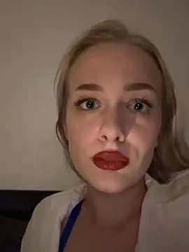 DaryaDoll online show from 11-21-25, 11:03