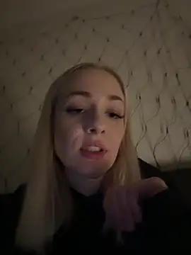 DaryaDoll online show from 12-18-25, 11:55