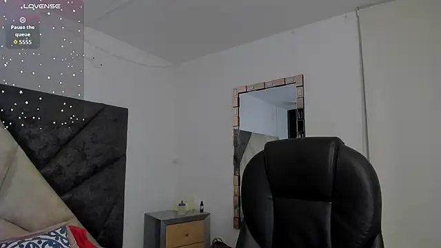 SaraWagner  online show from 01-19-26, 12:03