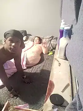 Snapshot of Dick2long87 chatting on 11-20-25, 02:56 Dick2long87 online show from 11-20-25, 02:56