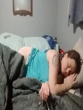 Snapshot of Dick2long87 chatting on 12-02-25, 02:50 Dick2long87 online show from 12-02-25, 02:50