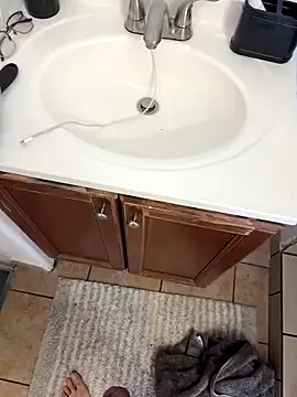 Snapshot of javier_89ER chatting on 09-15-25, 10:32 javier 89ER online show from 09-15-25, 10:32