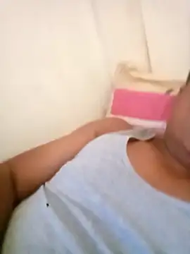 Snapshot of Suranga-55 chatting on 10-14-25, 03:29 Suranga-55 online show from 10-14-25, 03:29