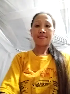 Snapshot of cute_love00 chatting on 09-10-25, 10:59 cute love00 online show from 09-10-25, 10:59