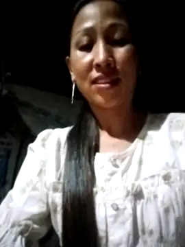 Snapshot of cute_love00 chatting on 09-22-25, 03:25 cute love00 online show from 09-22-25, 03:25