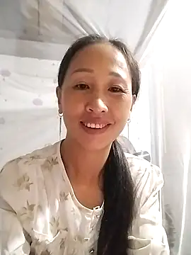 Snapshot of cute_love00 chatting on 10-02-25, 11:12 cute love00 online show from 10-02-25, 11:12