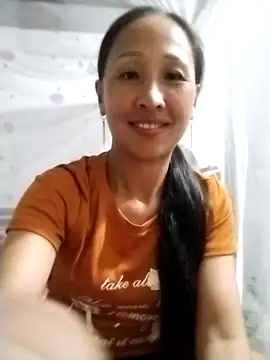 Snapshot of cute_love00 chatting on 10-03-25, 11:18 cute love00 online show from 10-03-25, 11:18