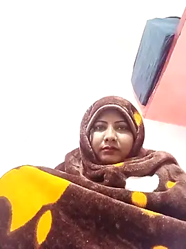 Apkisona8 online show from 12-19-25, 01:12