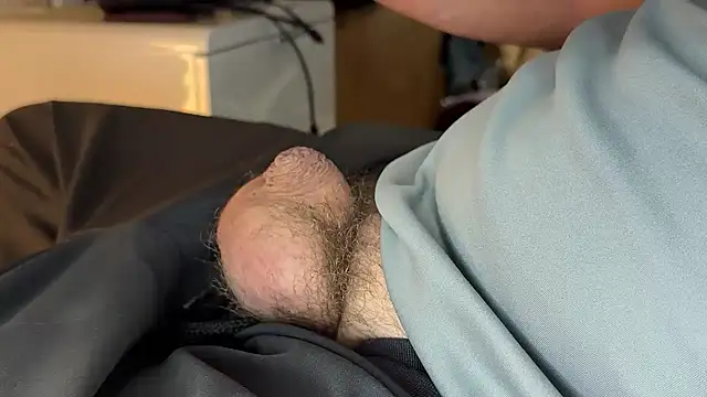 hornysmallcockgermany online show from 11-19-25, 12:05