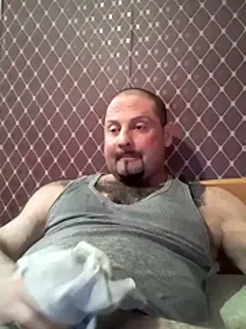 Snapshot of _NEREZA_ chatting on 04-18-26, 07:58 NEREZA online show from 04-18-26, 07:58