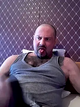 Snapshot of _NEREZA_ chatting on 04-26-26, 01:53 NEREZA online show from 04-26-26, 01:53