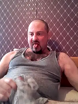 Snapshot of _NEREZA_ chatting on 04-28-26, 02:55 NEREZA online show from 04-28-26, 02:55