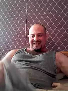 Snapshot of _NEREZA_ chatting on 05-14-26, 04:03 NEREZA online show from 05-14-26, 04:03