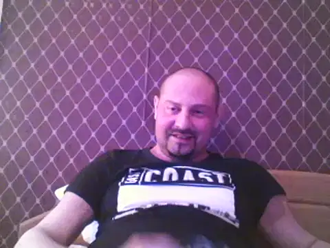 Snapshot of _NEREZA_ chatting on 05-31-26, 03:41 NEREZA online show from 05-31-26, 03:41