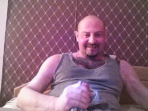 Snapshot of _NEREZA_ chatting on 06-13-26, 04:05 NEREZA online show from 06-13-26, 04:05