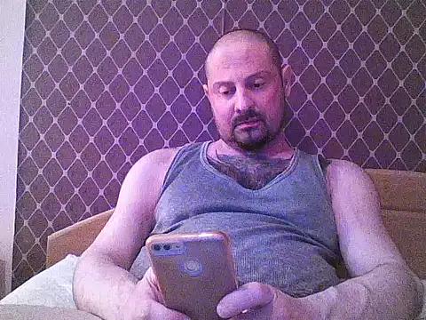 Snapshot of _NEREZA_ chatting on 06-18-26, 04:33 NEREZA online show from 06-18-26, 04:33