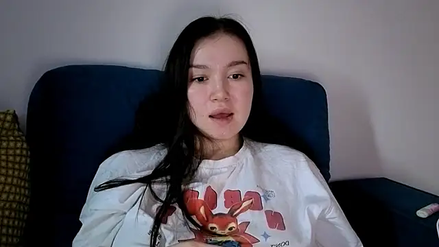 LexeeLuv online show from 10-17-25, 03:42