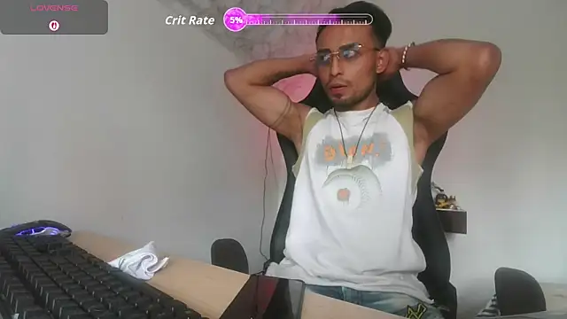Ferlucyboy666 online show from 10-08-25, 08:17