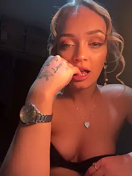 lollylicious22 online show from 09-24-25, 11:52