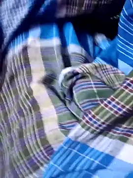 dolphiinn online show from 12-19-25, 02:02