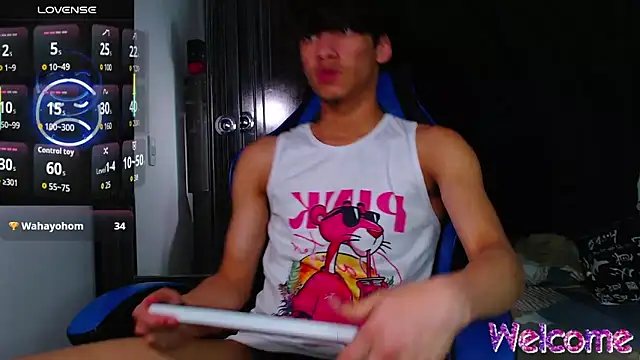 Gael Jones online show from 12-18-25, 05:13