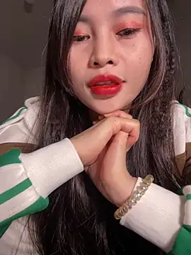 Snapshot of Lissa_xinh09 chatting on 10-21-25, 02:18 Lissa xinh09 online show from 10-21-25, 02:18