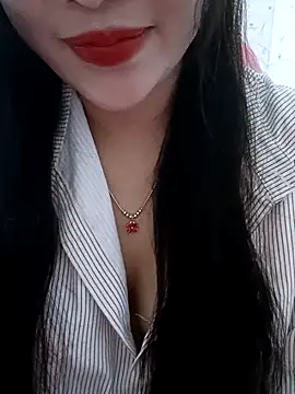 Lissa xinh09 online show from 12-18-25, 04:24