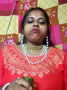 Hot-Show2 online show from 10-20-25, 05:46