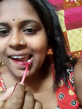 Hot-Show2 online show from 04-05-26, 08:33