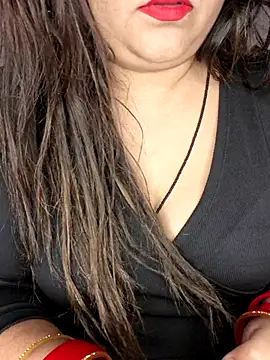 indian-hotmilfs online show from 04-09-26, 08:36