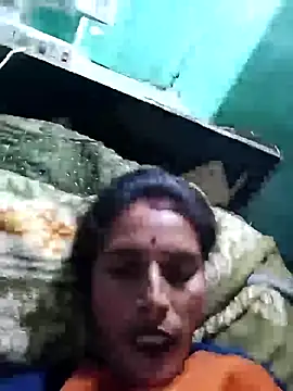 Snapshot of Arti13A chatting on 05-31-26, 04:31 Arti13A online show from 05-31-26, 04:31