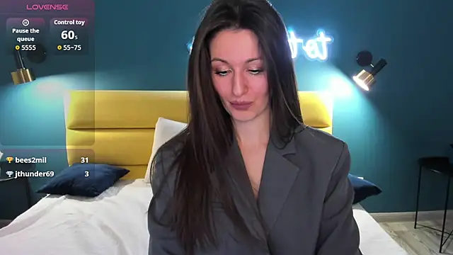 Joan Nelson online show from 03-18-26, 01:31