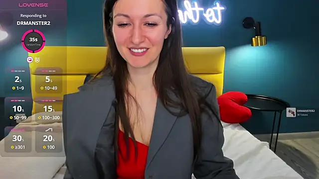 Joan Nelson online show from 04-12-26, 01:32