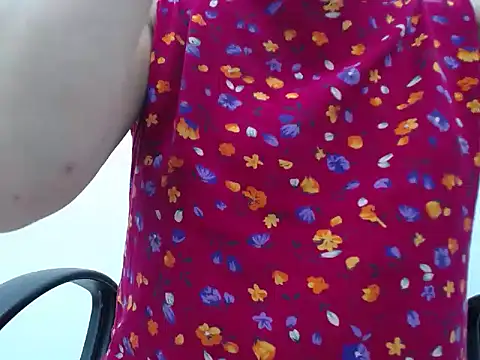 Snapshot of _Lady- chatting on 07-14-26, 01:39 Lady- online show from 07-14-26, 01:39