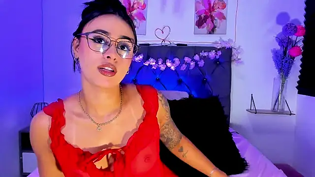 SagiraBelle online show from 04-15-26, 05:42