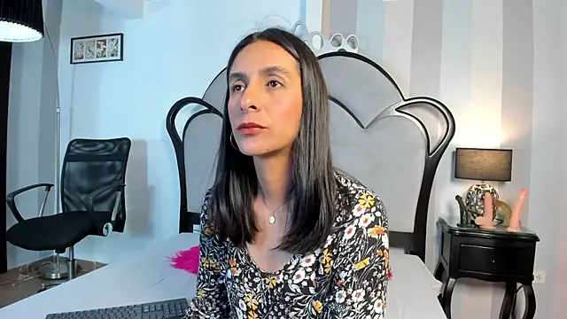 Snapshot of MiaAmore_ chatting on 07-02-26, 06:36 MiaAmore online show from 07-02-26, 06:36