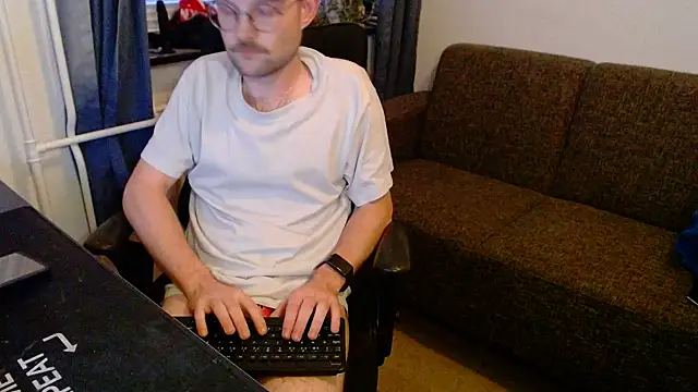 ChefDeLust online show from 11-06-25, 03:35