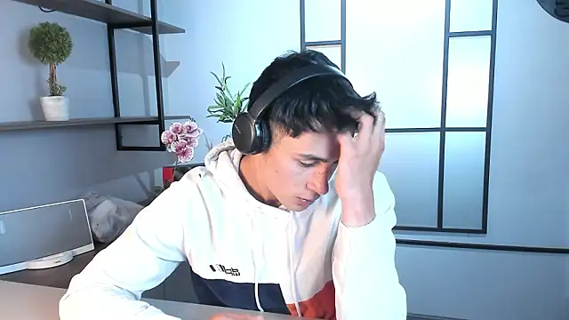 AustinJones  online show from 02-13-26, 07:21