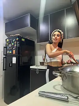 Victoria alson online show from 11-28-25, 12:24