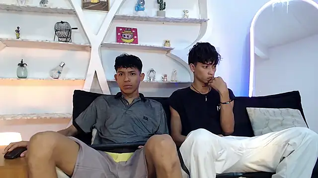 BEAUTY BOYS1 online show from 09-23-25, 07:11