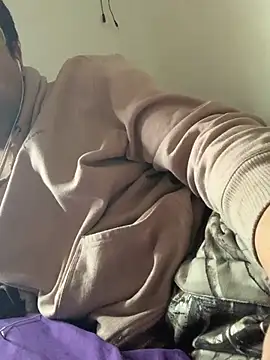 DanBfl online show from 10-23-25, 02:27